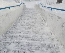  МУП Городское хозяйство днем занимались расчисткой городских лестниц